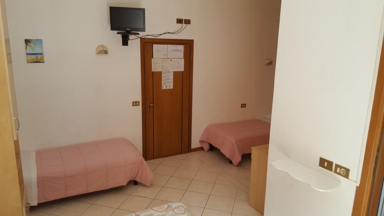 Hotel Canova Lido di Jesolo Ngoại thất bức ảnh