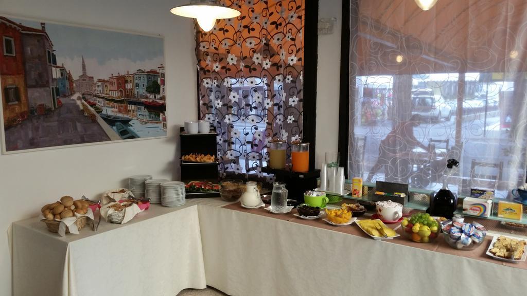 Hotel Canova Lido di Jesolo Ngoại thất bức ảnh
