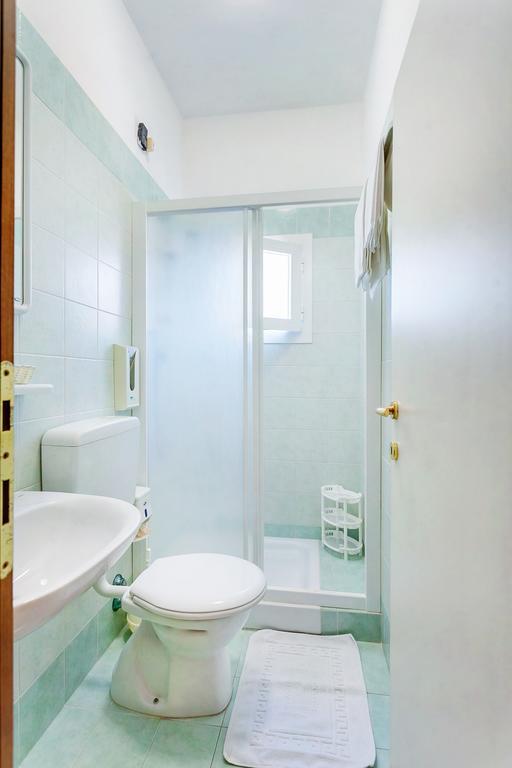 Hotel Canova Lido di Jesolo Phòng bức ảnh